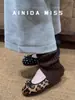 Zapatos de Salón Planos de Boca Baja con Lazo de Lunares Estilo Francés para Mujer, Modelo Nuevo Primavera 2026, Elegantes Zapatos Planos Retro con Estampado de Leopardo y Punta Redonda