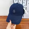 Boné de Baseball Estilo Japonês para Afinar o Rosto de Mulheres, Novo Chapéu Bordado Primavera/Verão, Marca da Moda Boné de Baseball Bordado com Letra de Topo Macio para Homens