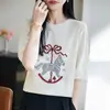 Nova Camiseta de Lã Fina Tricotada de Manga Curta Estilo Coreano para o Verão, Camiseta Básica Jacquard Color-Blocking Solta e Versátil com Gola Redonda para Mulheres