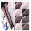 Populares Calcetines de Seda Jacquard con Tatuaje de Hilo de Seda Coreano Hilado en Núcleo para Comercio Exterior para Mujer, Medias Finas para Primavera/Verano en Blanco y Negro