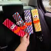 Protetor de Ombro para Cinto de Segurança de Carro Monstrinho Formato Salsicha Acessórios de Decoração Interior de Carro Olhos Fofos