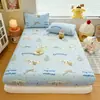 Sábana Bajera Ajustada de Terciopelo de Leche 360 grados Paquete Cubre Cama Juego Individual, Juego de Tres Piezas, Protector de Colchón Simmons Engrosado con Forro Polar para las Cuatro Estaciones.