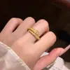 Anillo de serpiente nuevo producto transfronterizo estilo coreano superventas para mujer, incrustado con circonita, anillo versátil con diseño exquisito y súper brillante de diamantes completos