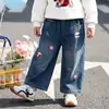 Jeans Bordados de Dibujos Animados Otoño Nuevo 2026 Estilo Coreano Modernos Pantalones Rectos para Niñas, Ropa Infantil de Una Pieza Envío Directo