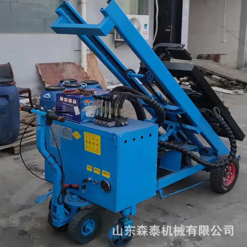 墙板安装机带夹具5