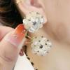 Aretes de moda estilo retro de corte popular con forma de ojo de gato y hemisferio para mujer, para el trabajo, nuevos
