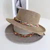 Chapéu de Palha com Fita Trançada Estilo Boho, Topo Plano para Mulheres, Proteção Solar de Verão, Chapéu de Sol Pastoral Francês, Chapéu de Praia, Moderno
