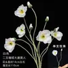 Materiais florais em tons de branco para salões de casamento, móveis para vitrines, adereços de flores de seda para decoração suave, arranjos de flores, marcadores de corredor, buquês artificiais atacado