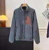 ¡Pedido de fábrica! Chaqueta de forro polar para pareja de otoño e invierno, senderismo al aire libre estilo montaña, abrigo de forro polar casual con bolsillo de color bloqueado