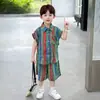 Conjunto de Verano Delgado y Fresco a Cuadros sin Mangas para Niños 2025 Nuevo Estilo Conjunto de Dos Piezas de Camiseta y Pantalones Cortos para Niños