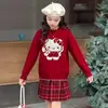 Conjunto de Ropa Roja de Año Nuevo para Niñas, Nuevo Estilo Otoño e Invierno, Suéter de Punto de Dibujos Animados para Niños, Falda a Cuadros, Conjunto de Ropa de Dos Piezas para Niños