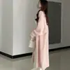 2026 Nuevo Abrigo Largo de Punto para Mujer Otoño/Invierno Corte Holgado Talla Grande Adelgazante Estilo Perezoso Piel Sintética de Visón