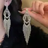 Aretes de Aguja Plateada con Borlas de Gota de Agua Incrustadas de Diamantes, Estilo Palacio, Nicho, Aretes Versátiles, Lujo Ligero, Venta al por Mayor de Aretes de Gama Alta
