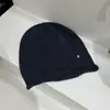 Gorro liso de estilo coreano, corte relajado, para mujer, perfecto para otoño e invierno, diseñado para hacer que el rostro parezca más pequeño, y adecuado para cabezas de mayor tamaño