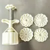 Molde de bolo de lua original 75g com padrão floral de crisântemo, ferramenta de panificação de molde de bolo de lua de pele de pêssego e pele de neve antiaderente de prensagem manual