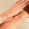 Conjunto de 2 Peças de Pulseiras Combinando para Casal, Pulseiras de Amizade em Formato de Laço, Pulseiras de Pulso, Pulseiras Femininas Douradas e Prateadas