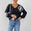 Suéter Bordado de Outono e Inverno Transfronteiriço Europeu e Americano com Fita Floral Gola V Pulôver Bordado Assimétrico Suéter Casual
