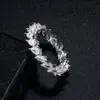 RAKOL Anillo de Zirconia Estilo Ins Europeo y Americano Transfronterizo con Diamante Rectangular y Cadena de Esmeralda Anillo de Diseño Hueco Joyería