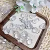 Nuevo Colgante de Col Blanca de Cristal Agujero Accesorios Pluma de Hielo Rocío Blanco Cuerpo Penetrable
