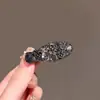 Novo Presilha de Cabelo Flor de Strass de Luxo Leve para Mulheres Acessório de Cabelo Oval de Alta Qualidade Moda Elegante Temperamento Clipe Lateral de Bico de Pato