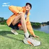 Zapatillas de running Hongxing Erke para hombre, nuevo modelo de verano, zapatillas deportivas transpirables de malla con absorción de impactos, zapatillas de running con suela blanda y rebote