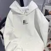 Moletom com capuz casual bordado resistente estilo americano com forro de fleece para mulheres e homens, jaqueta curta versátil casual de caimento solto, tendência outono e inverno