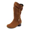 Novas Botas Suede Descontraídas com Fivela e Tachas, Botas Cano Médio Slim, Botas de Salto Médio Robusto, Tamanhos 30-50, Botas de Exportação