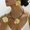 Collar de Concha Dorada Serie Transfronteriza Europea y Americana Personalizado Exagerado de Moda con un Toque de Lujo, Set de Joyería para Mujer