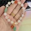 Pulseira de fivela de segurança de jade dourado natural de Xinjiang para mulheres, pulseira de jade natural multicolorida com múltiplos tesouros, pulseira de outono e inverno de uma volta com contas.
