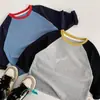 Camiseta infantil de manga comprida, roupa fina de outono para bebês, camiseta básica para meninos, estilo primavera e outono para meninos, atacado
