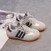 Zapatillas de entrenamiento alemanas sencillas de suela blanda para niña, nuevo modelo otoño 2026, zapatillas deportivas de moda para niño, zapatillas Forrest Gump, zapatillas casual para niño