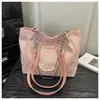Bolsa Tote de Gran Capacidad Nueva Primavera y Verano 2026 Versátil para el Trabajo Hombro Axila Bolso de Mano con Textura Simple