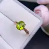 Nuevo Anillo de Olivino Natural Plata S925 Incrustado Piedra Principal 8x 10mm Joker Celebridad de Internet Explosiones Adornos para Mujer Venta al por Mayor