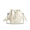 Bolsa Versátil de Ombro Único para o Dia a Dia Nicho 2026 Inclinada Estilo Coreano Novo Padrão de Diamante Moda Feminina Bolsa Tipo Saco Texturizada Verão Diário