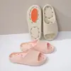 Nuevas Zapatillas Antideslizantes para Baño para Mujer, Antideslizantes de Interior, Anti-Olor, Huecas, Drenaje de Agua, Para Bañarse, Zapatillas de Hotel al por Mayor