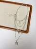 Collar con Colgante de Hebilla de Herradura Estilo Vintage Europeo y Americano Cadena para Clavícula Apilable de Múltiples Capas Temperamento Accesorios de Perlas Nuevos 2026 para Mujer