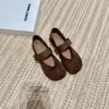 Sapatos rasos de salto embutido estilo francês para mulheres, novos sapatos Mary Jane com estampa de leopardo para o outono de 2026, sapatos Birkenstock, mocassins