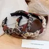 Diadema de Punto Retorcido para Otoño e Invierno con Bordes Anchos y Corona Alta, Accesorio para el Cabello de Diadema de Gama Alta Retro Francés Color Café Melado