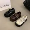 Sapatos de plataforma estilo francês retrô para mulheres, nova coleção de primavera 2026, versáteis e que aumentam a altura, perfeitos com vestidos, sapatos de couro estilo Mary Jane