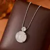 Novo Colar Pingente de Joia de Ágata de Gelo Jade de Alta Qualidade Estilo Chinês com Fivela Redonda de Paz Minimalista Transparente para Mulheres