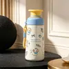 Nueva taza termo de acero inoxidable con diseño de cachorro de dibujos animados y asa, taza de agua portátil para estudiantes, taza termo de alta estética en colores caramelo