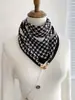 Pañuelo de Seda Estilo Coreano Cuadrado Pequeño con Cierre Magnético, Pañuelo de Algodón y Seda para Mujer, Adecuado para Primavera, Otoño e Invierno, Elegante Cierre Oculto, Pañuelo Delgado para el Cuello, Versátil y Elegante