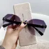 Novos óculos de sol à prova de sol à prova de sol Femininos Europeus e Americanos à prova de sol à prova de UV modernos sem armação borda cortada alta qualidade moda masculina