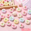 Mini Pastel de Cereza Juguetes de Comida Hecho a Mano DIY Accesorios de Pegamento de Crema Piezas Pequeñas de Resina Materiales para Joyería Venta al por Mayor Transfronterizo
