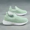 Tênis Esportivo Slip-on Infantil Primavera Verão Malha Única Respirável Crianças Médias e Grandes Meninas Leve Solado Macio Tênis de Corrida Infantil