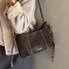 Bolsos de Moda de Alta Gama para Mujer 2025 Nuevo Invierno Bolso de Hombro Simple Versátil Exquisito Super Popular Bolso Cruzado para el Trabajo