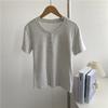 Camiseta com Botões Falsos na Gola Manga Curta Design Moderno Estilo Coreano Manga Curta 100% Algodão Slim Fit Emagrecedor Versátil para Mulheres