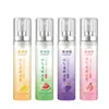 Spray bucal refrescante de 20 ml con fragancia de larga duración y aroma afrutado.