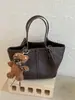 Bolso Cruzado de Hombro Cruzado Moda Estilo Coreano 2026 Otoño Bolso de Mano de Alto Valor con Temperamento Simple Bolso Tipo Cubo Elegante