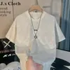 Nueva camiseta de verano de manga corta con diseño retro desgastado para hombre, cuello redondo, prenda exterior casual versátil de media manga, top de alta gama